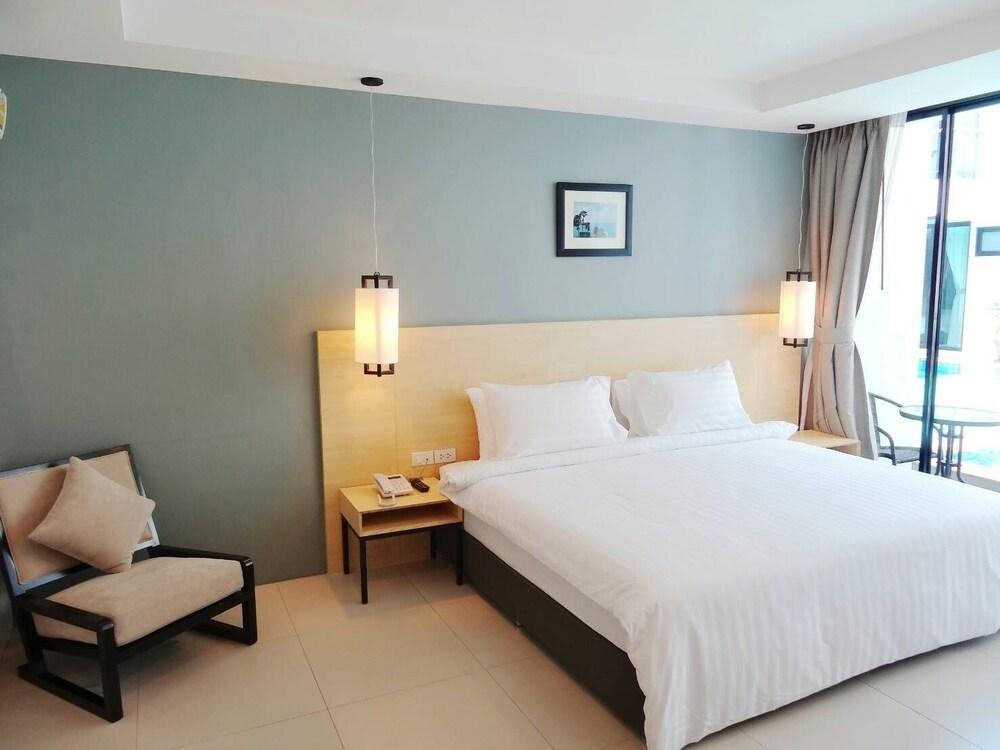 Good Day Phuket Hotel Экстерьер фото
